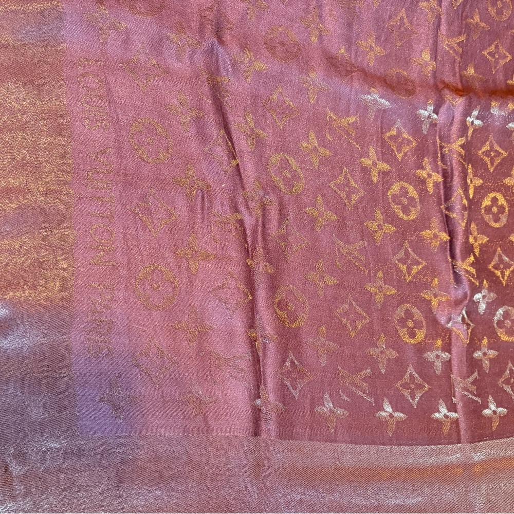 Louis Vuitton silk/wool scarf. Like new. 56x56 inches. - Picture 3 of 9
